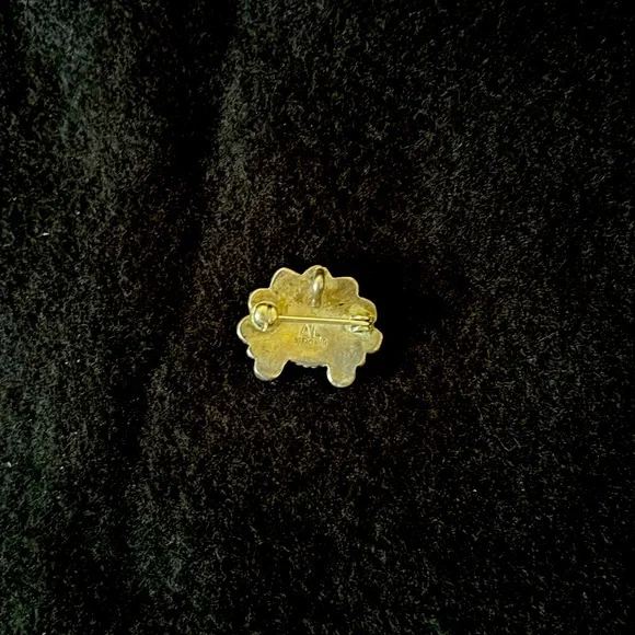 Zuni, Sterling, silver surface pin - Picture 3 of 6